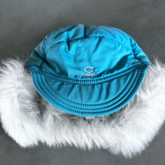 CAPO ladies toboggan warm, can wear the ear flaps up or down size med Austria - Picture 8 of 10